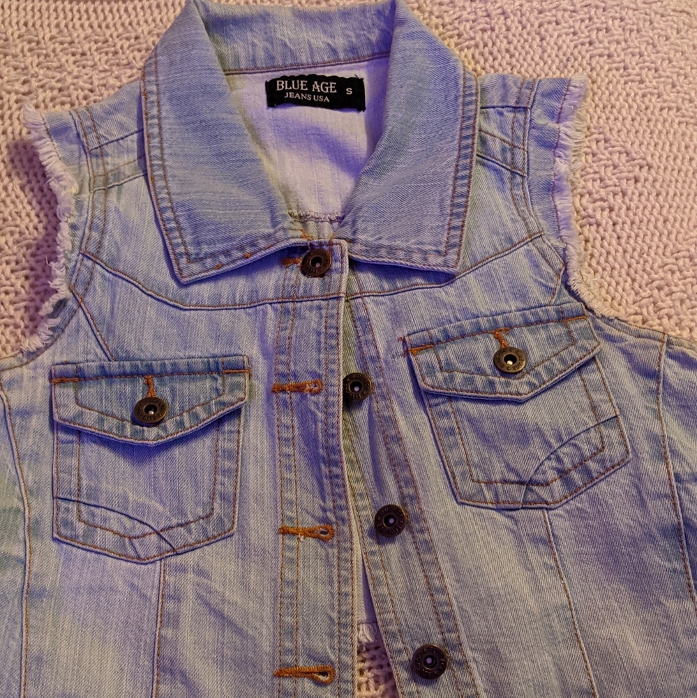 Jean Vest